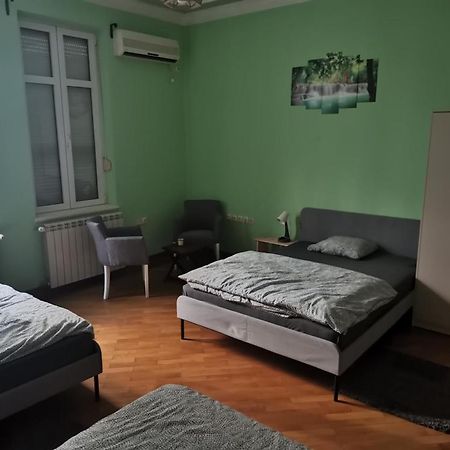 Auberge de jeunesse Cozy Palace à Belgrade Extérieur photo